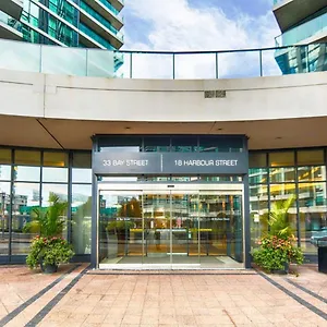 Breathtaking Cn Tower & Lakeview In Heart Of Dt Apartment