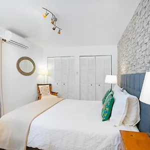 https://accueil-chez-francois.hotels-in-montreal.org