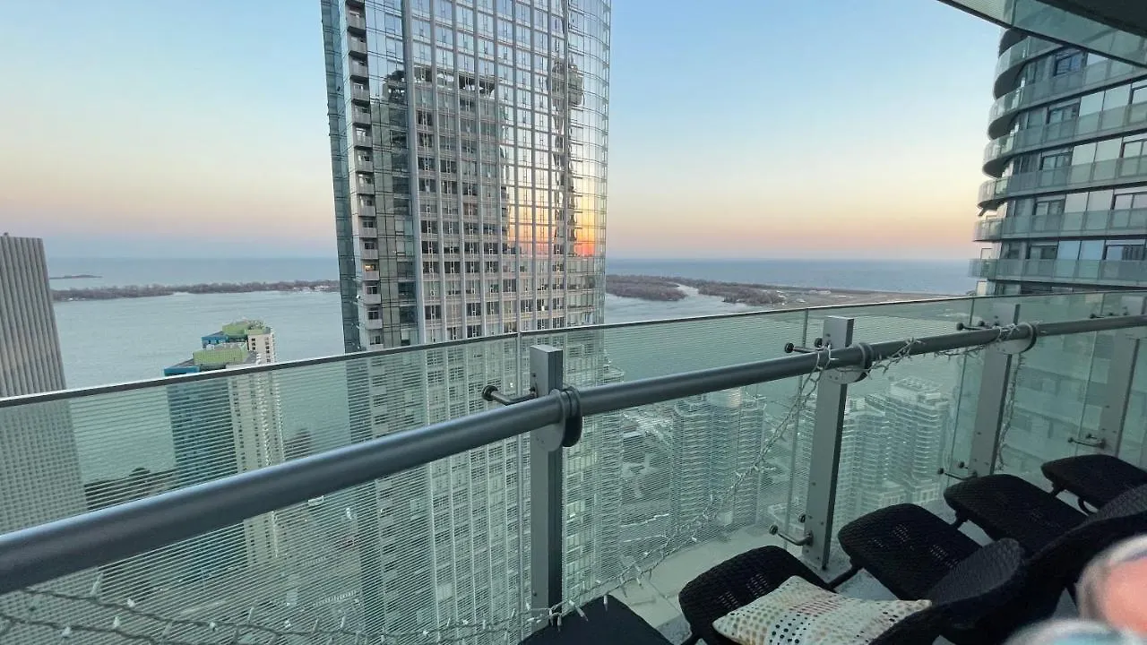 Comfort Opulence Suites And Residence Toronto 5*,