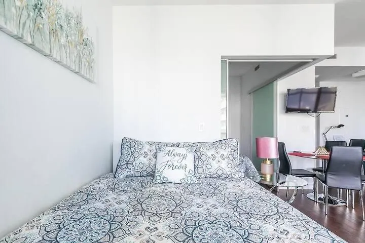 Comfort Opulence Suites And Residence Toronto 5*,