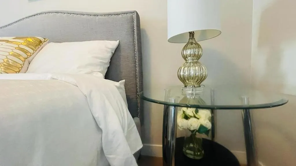 Comfort Opulence Suites And Residence Toronto Canada