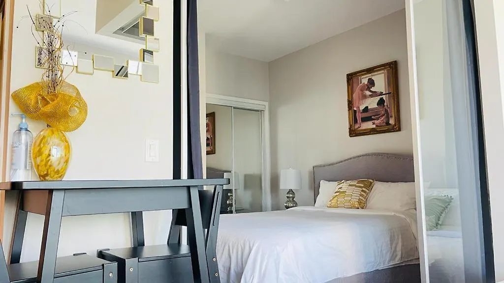 Comfort Opulence Suites And Residence Toronto 5*,  Canada