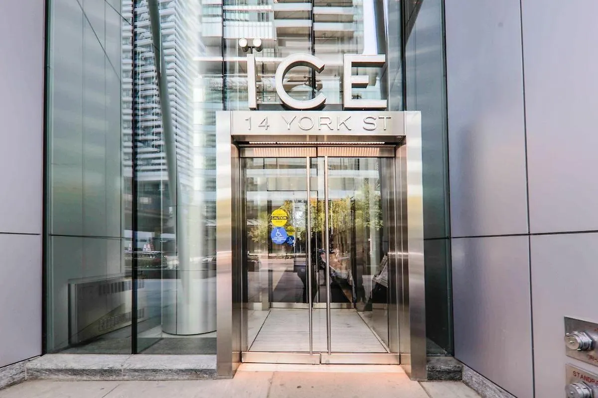 Comfort Opulence Suites And Residence Toronto 5*,  Canada