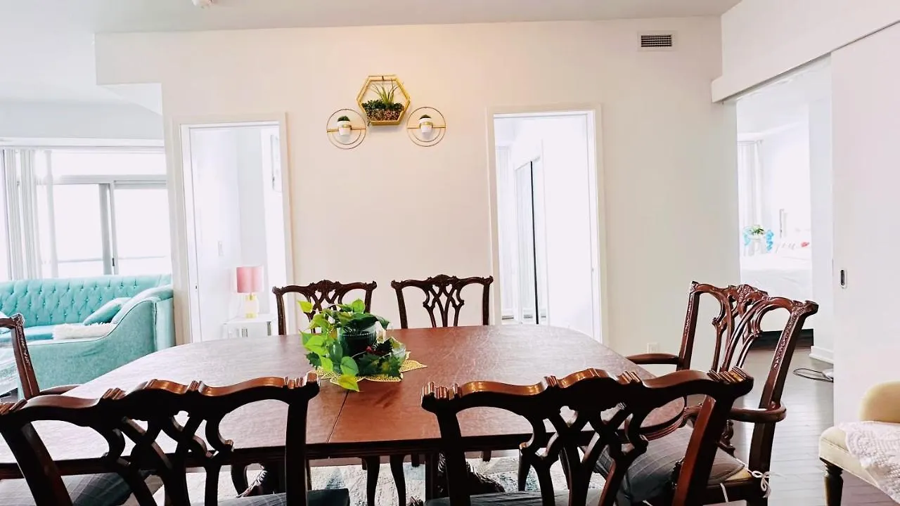 ***** Hotel Comfort Opulence Suites And Residence Toronto Canada
