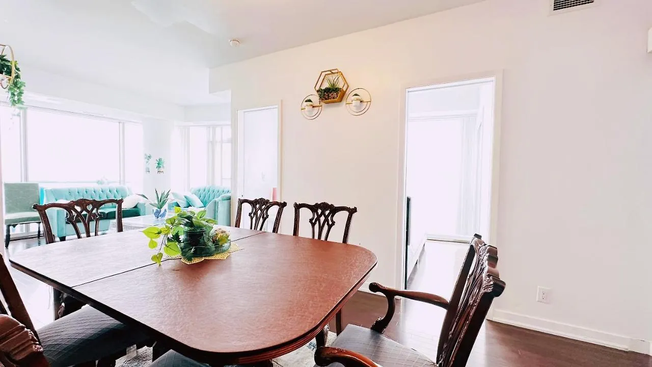 Hotel Comfort Opulence Suites And Residence Toronto